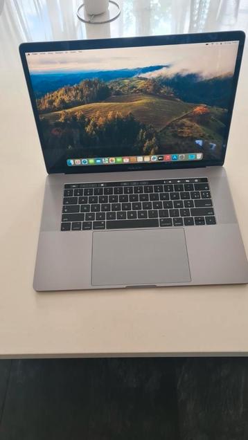 MacBook Pro 16-inch 2018 - i7 - 16GB - 500GB beschikbaar voor biedingen