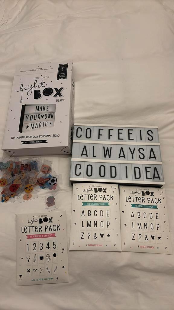 Light box v A little lovely, Huis en Inrichting, Woonaccessoires | Tekstborden en Spreuken, Zo goed als nieuw, Ophalen of Verzenden