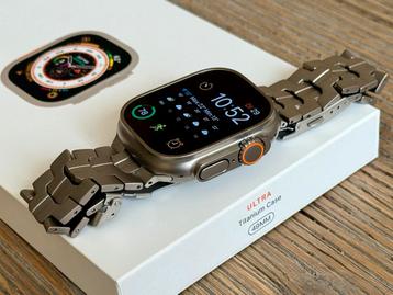 Apple Watch Ultra Titanium, als nieuw met titanium bandje! beschikbaar voor biedingen