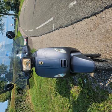 Scooter BTC Riva (vespa look a like) beschikbaar voor biedingen