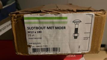 Slotbout met moer m12x180mm  beschikbaar voor biedingen