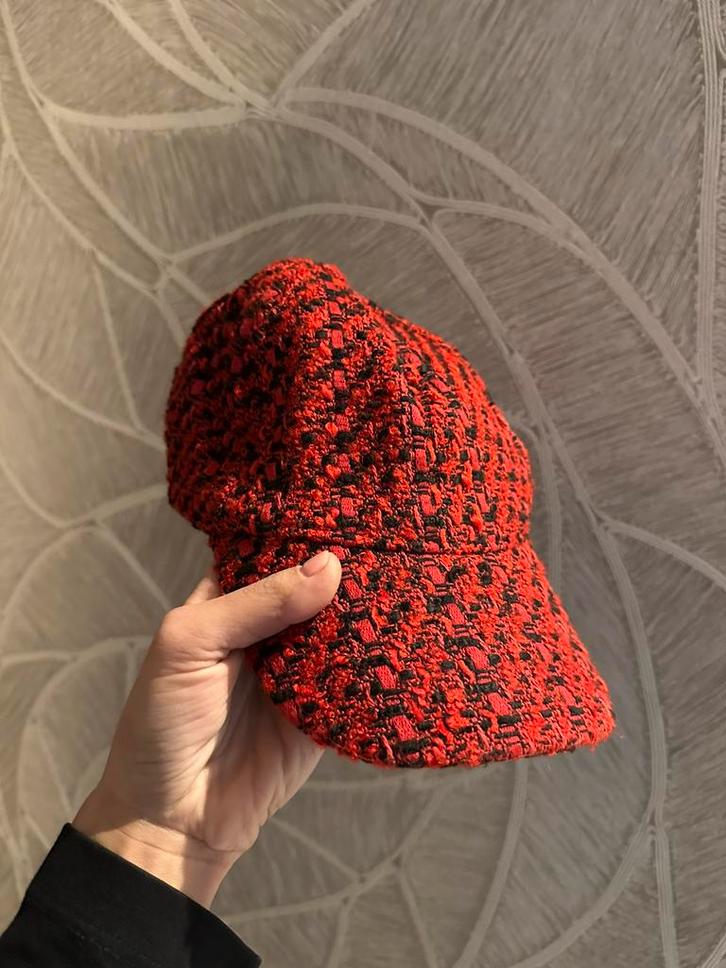 Hele leuke tweed stof pet dames /zara, Kleding | Dames, Hoeden en Petten, Nieuw, Pet, 55 cm (S, 6⅞ inch) of minder, Ophalen of Verzenden