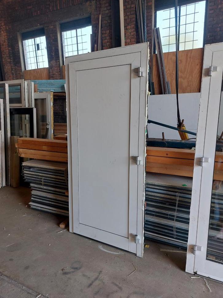 Aluminium nooddeuren met kozijn, Doe-het-zelf en Verbouw, Kozijnen en Schuifpuien, Zo goed als nieuw, Raamkozijn, Aluminium, 75 tot 150 cm