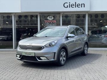 Kia Niro 1.6 GDi Hybrid DynamicLine | Parkeersensoren, Navig beschikbaar voor biedingen