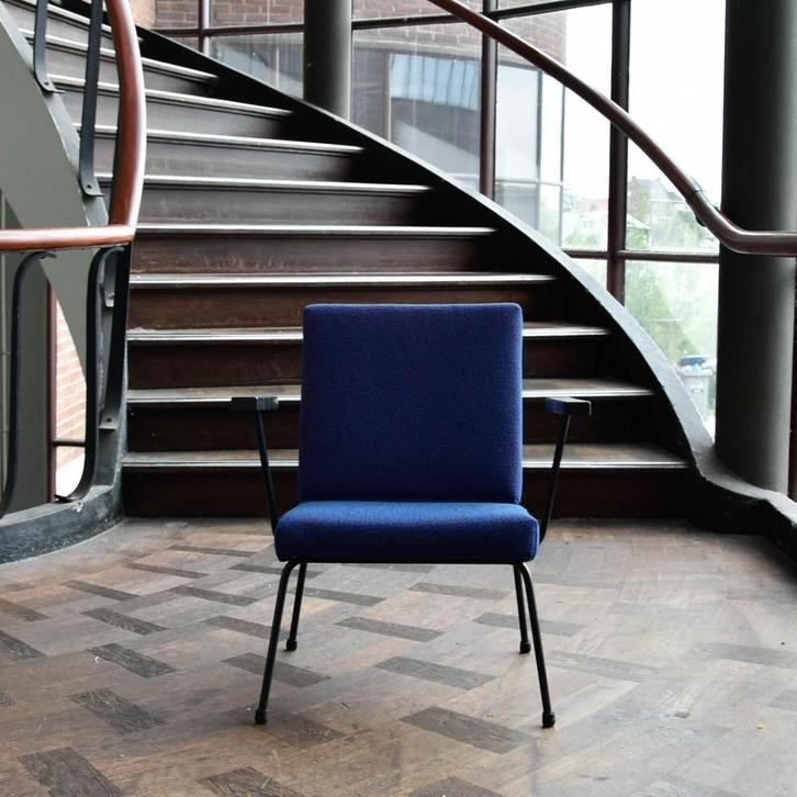 Gispen 1401 Fauteuil, Huis en Inrichting, Fauteuils, Zo goed als nieuw, Stof, 50 tot 75 cm, Minder dan 75 cm, Ophalen of Verzenden