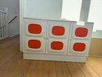 Oranje / wit retro dressoir / kastje, Ophalen, Gebruikt