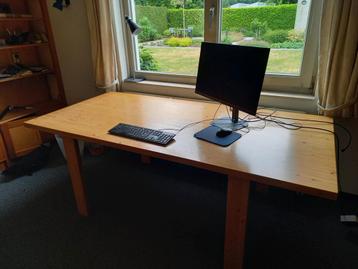 Bureautafel, hout, 2 m bij 96 cm, hoogte 73 cm