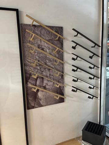 Trapleuning - Planken -Wandsteun -Stalen rekken - Balustrade beschikbaar voor biedingen