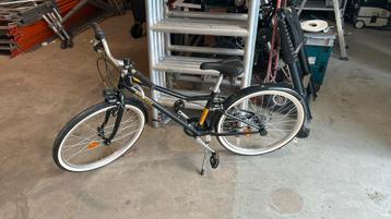 Nieuwe riverside 500 jr. 24 inch  fiets ( is 1x op gefietst) beschikbaar voor biedingen