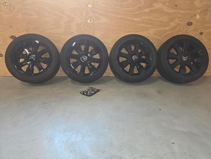 Complete set zwarte Citroen C4 velgen met banden, Auto-onderdelen, Banden en Velgen, Banden en Velgen, All Season, 17 inch, 205 mm