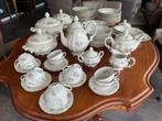 J.Kronester Bavaria compleet servies roomkleurig 70 jr.oud, Ophalen