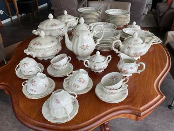 J.Kronester Bavaria compleet servies roomkleurig 70 jr.oud beschikbaar voor biedingen