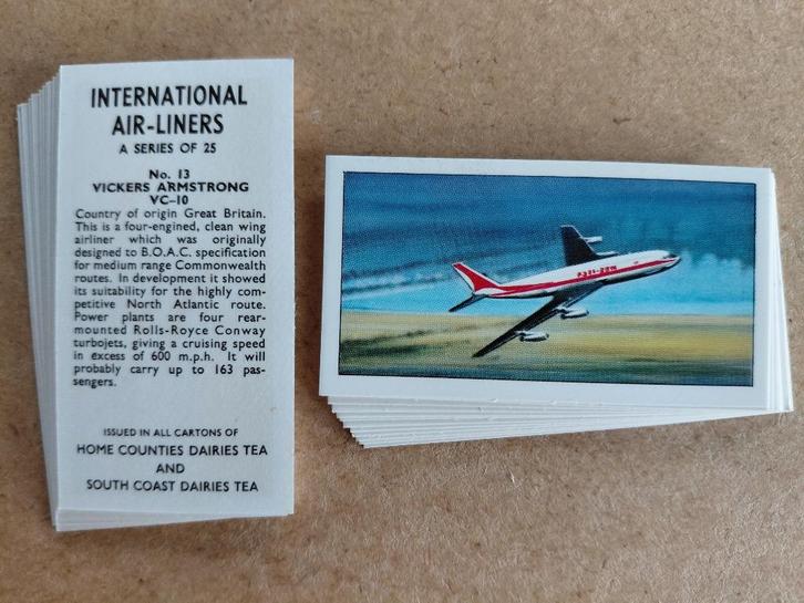 International Air-Liners complete set 25 tea cards vliegtuig, Verzamelen, Luchtvaart en Vliegtuigspotten, Overige typen, Ophalen