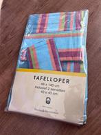 NIEUW Vintage tafelloper met 2 servetten van de V&D winkel, Huis en Inrichting, Ophalen of Verzenden, Nieuw, Blauw, Tafelkleed of Tafelzeil