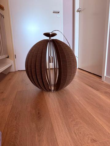 Donkerbruine Houten Hanglamp beschikbaar voor biedingen