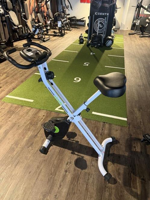 Hometrainer, Sport en Fitness, Fitnessapparatuur, Zo goed als nieuw, Hometrainer, Benen, Kunststof, Ophalen