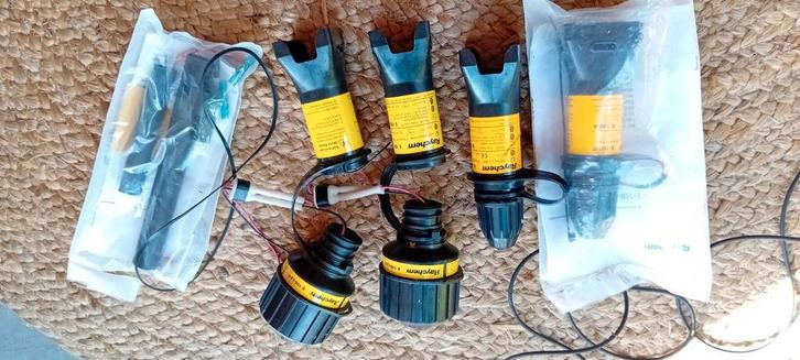 Raychem E-100-L2-E, raychem E-100-A., Hobby en Vrije tijd, Elektronica-componenten, Nieuw, Ophalen of Verzenden