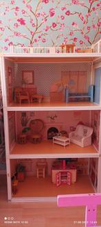 Barbie poppenhuis met accessoires, Ophalen of Verzenden, Gebruikt