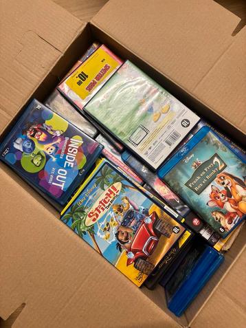 Volle verhuisdoos Disney DVD's - Landgraaf beschikbaar voor biedingen