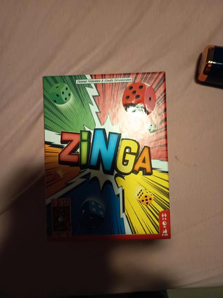 Zinga Dobbelspel - Leuk en spannend!, Hobby en Vrije tijd, Gezelschapsspellen | Bordspellen, Zo goed als nieuw, Een of twee spelers