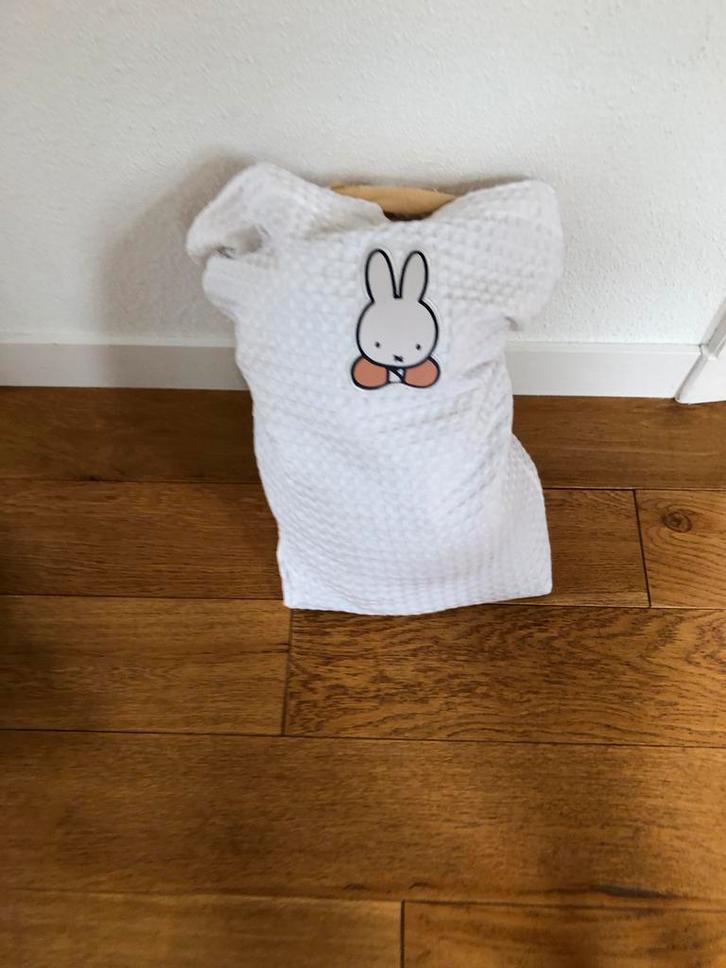 Nijntje opbergzak  voor aan de box + Nijntje Tas, Kinderen en Baby's, Babymode-accessoires, Zo goed als nieuw, Ophalen of Verzenden