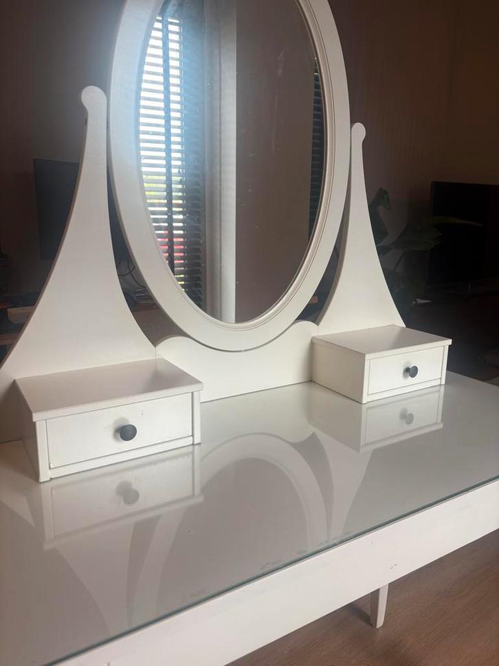IKEA Hemnes Kaptafel / Make up tafel, Huis en Inrichting, Tafels | Kaptafels, Zo goed als nieuw, 150 tot 200 cm, 50 tot 100 cm