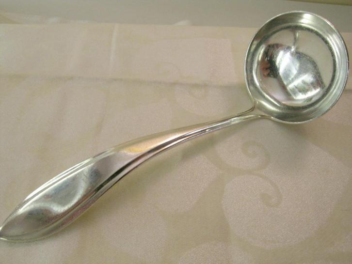 Keltum sauslepel / juslepel verzilverd Puntfilet P8, Antiek en Kunst, Antiek | Bestek, Ophalen of Verzenden