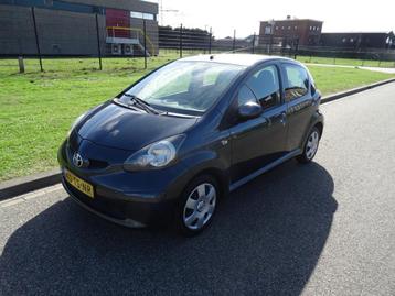 Toyota Aygo 1.0-12V + beschikbaar voor biedingen