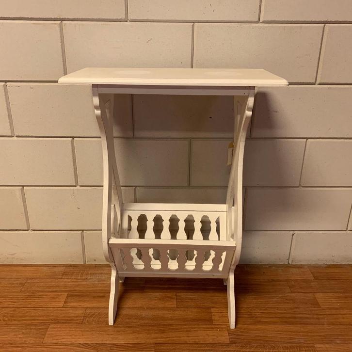 Lectuurbak - white wash - 60 x 30 cm – Bij TTM Wonen, Huis en Inrichting, Woonaccessoires | Krantenbakken en Lectuurbakken, Nieuw