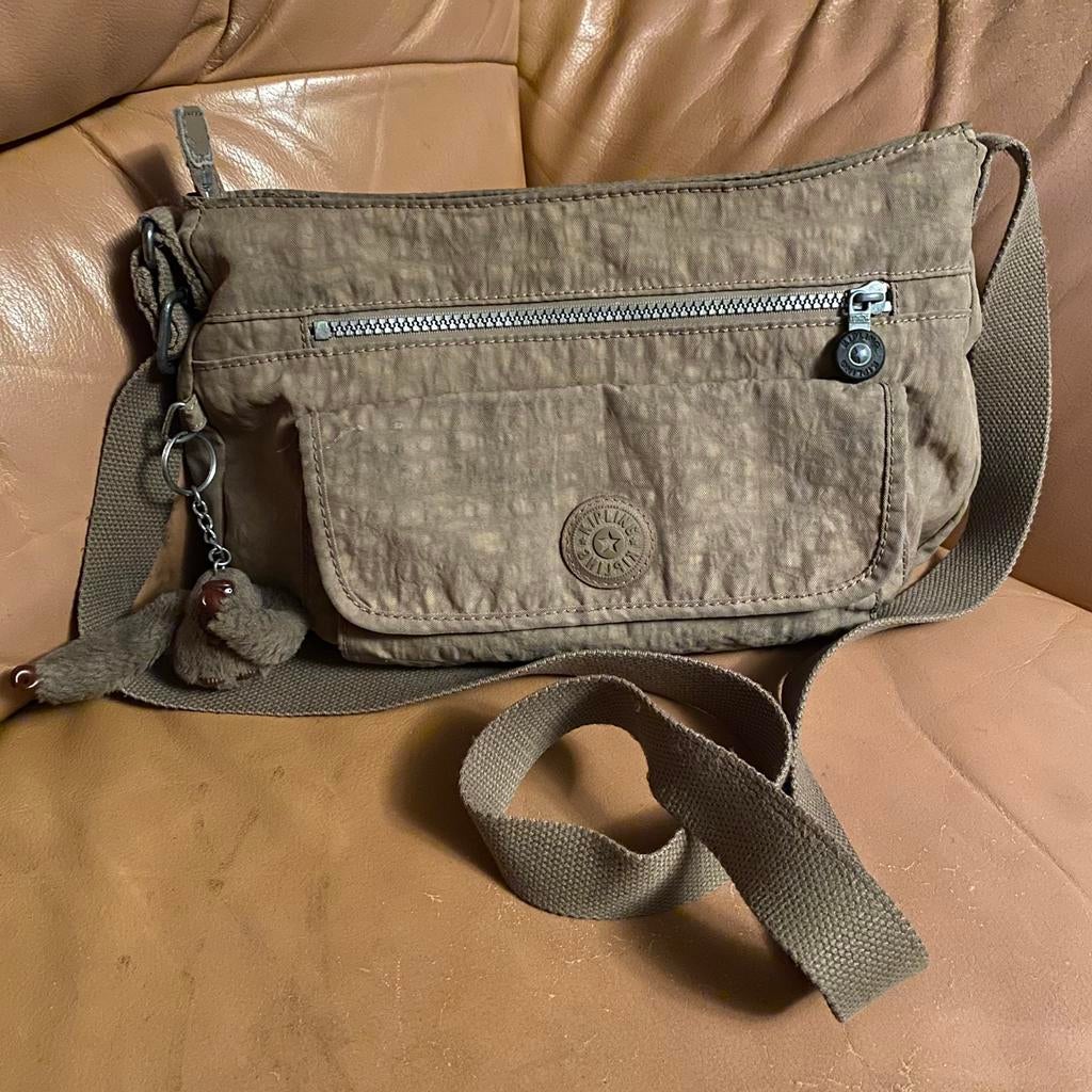 KIPLING  SCHOUDER-/ CROSSBODY TAS., Ophalen of Verzenden, Gebruikt, Beige, Kipling