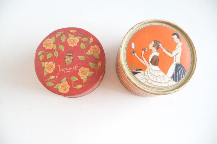 2 x Antieke driebloemige poederdoos gesichts richard hudnut, Sieraden, Tassen en Uiterlijk, Uiterlijk | Cosmetica en Make-up, Gebruikt