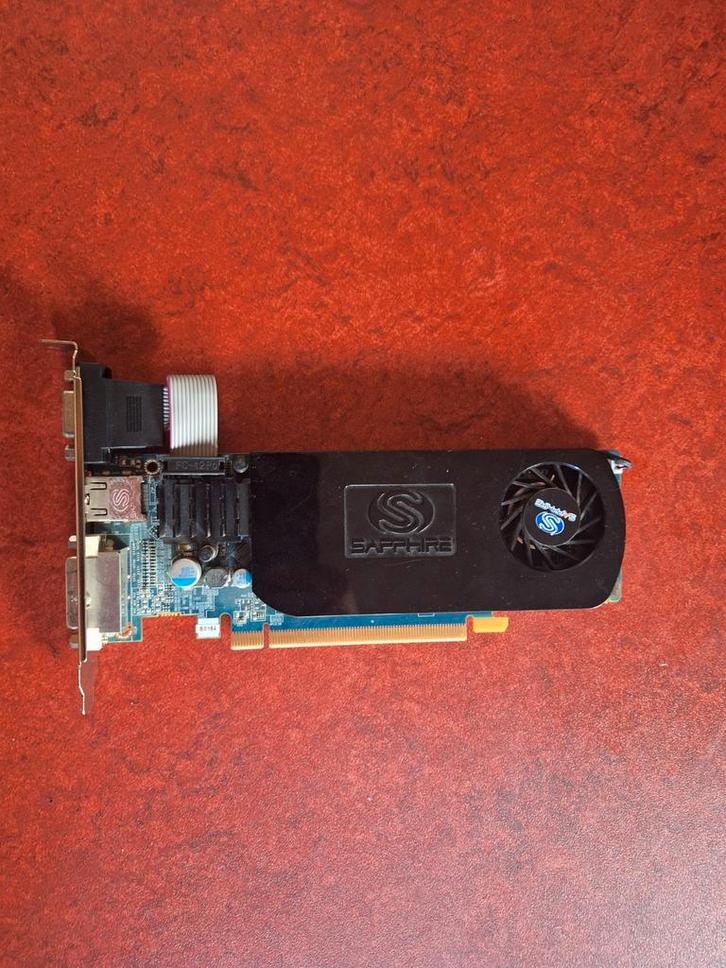 AMD HD 6670 1GB GDDR5, Computers en Software, Videokaarten, Zo goed als nieuw, AMD, PCI-Express 2.1, GDDR5, DVI, VGA, Ophalen of Verzenden