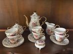 Compleet vintage porseleinen koffieservies – 15-delig, met v, Ophalen