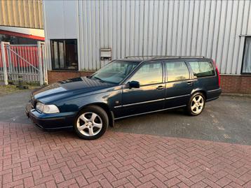 Volvo V70 2.5 Sport 1998 7 Zitplaatsen Benzine Trekhaak APK