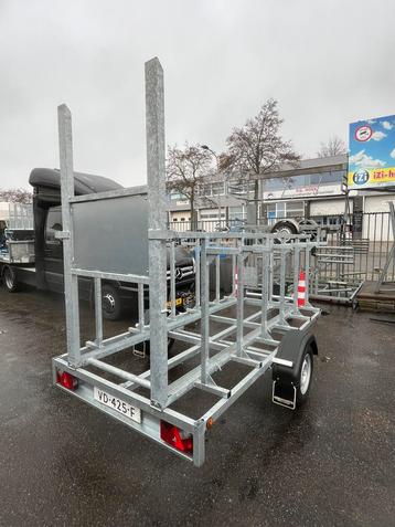 2x Lockhard Alulift aanhanger met of zonder lockhard steiger beschikbaar voor biedingen