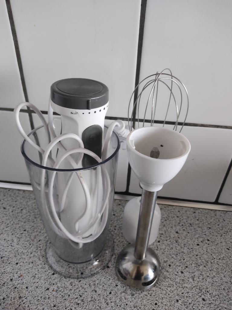 Hand mixer SilverCrest 600W, Witgoed en Apparatuur, Keukenmixers, 1 tot 2 liter, Ophalen of Verzenden, Gebruikt, 3 snelheden of meer