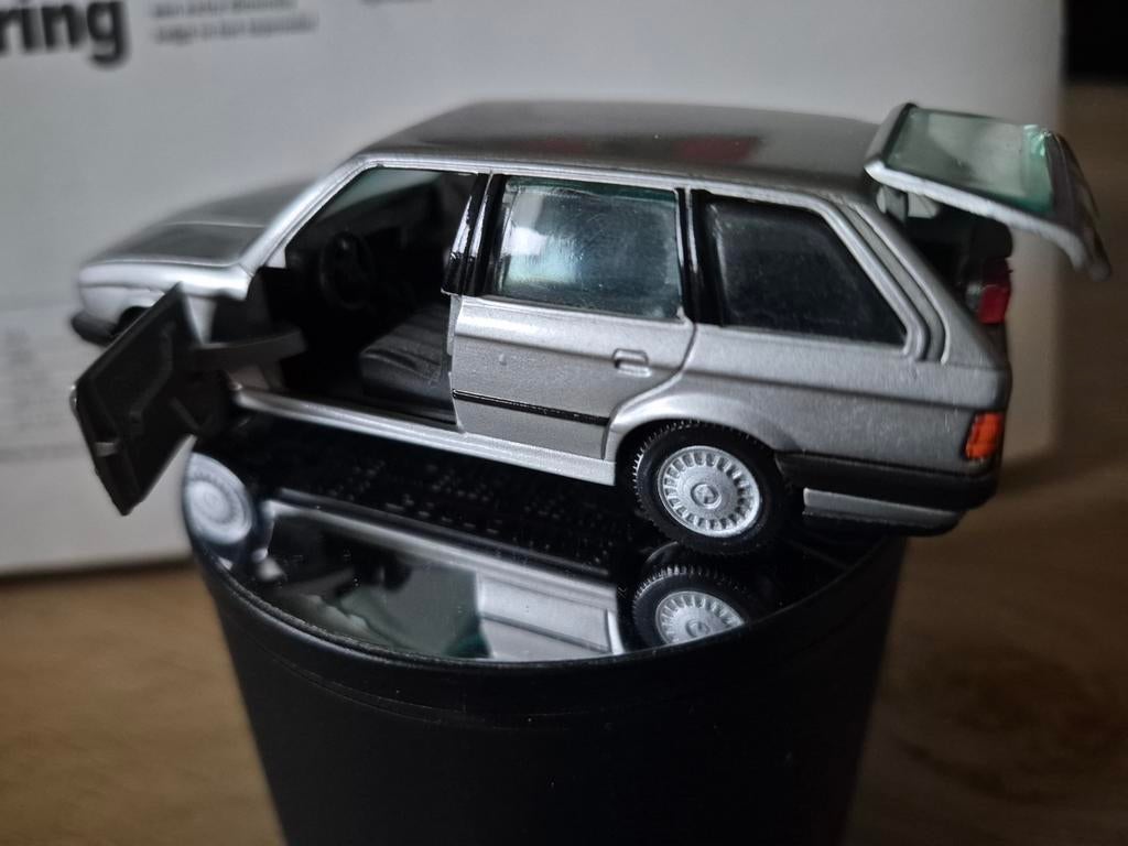 BMW 320 Touring van Gama, Hobby en Vrije tijd, Modelauto's | 1:43, Ophalen of Verzenden, Auto, Gama
