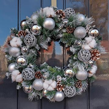 Kerstkrans zilver 40cm | WinterWonderDecor beschikbaar voor biedingen