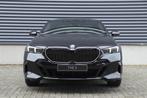 BMW 5 Serie Sedan 520i | M Sportpakket Pro | Innovation Pack, Auto's, BMW, 1998 cc, Lichtsensor, Zwart, Nieuw