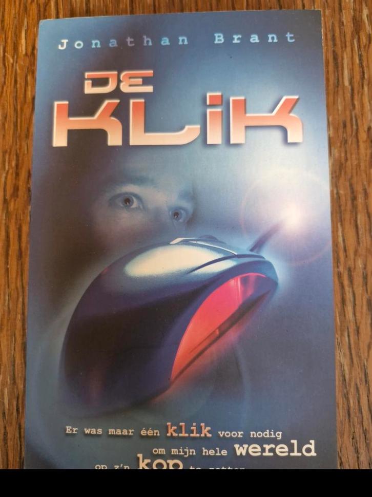 J. Brant - De Klik, Boeken, Kinderboeken | Jeugd | 13 jaar en ouder, Zo goed als nieuw, Ophalen of Verzenden