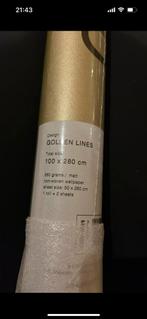 Kek behang Golden Lines, Ophalen, Minder dan 10 m²