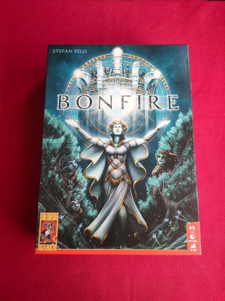 Bonfire, Hobby en Vrije tijd, Gezelschapsspellen | Bordspellen, Zo goed als nieuw, Een of twee spelers, Drie of vier spelers, Ophalen of Verzenden