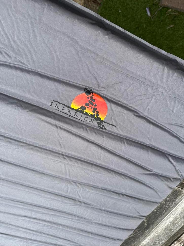 SAFRICA slaapmat 65 x 170 cm - grijs (2 stuks), Caravans en Kamperen, Slaapmatten, Gebruikt, 1-persoons, Ophalen