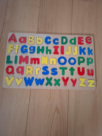 Houten Alfabet Puzzel - Leerzaam & Leuk! beschikbaar voor biedingen