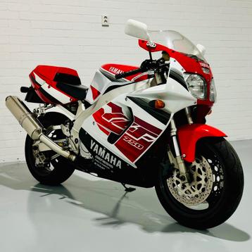 ECU / computer Yamaha YZF750R - 4HN-82305-10 beschikbaar voor biedingen