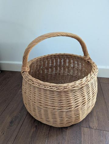 Wicker Basket beschikbaar voor biedingen