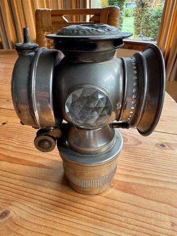 Antieke Tinnen Fietslamp beschikbaar voor biedingen