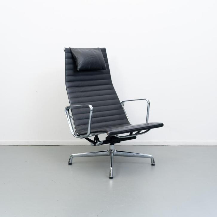 ACTIE! 6x Vitra Eames EA 124 Fauteuil Zwart Leer - Chroom, Huis en Inrichting, Fauteuils, Zo goed als nieuw, Leer, Metaal, 50 tot 75 cm