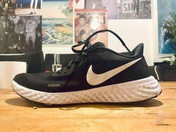 Nike running shoes in black