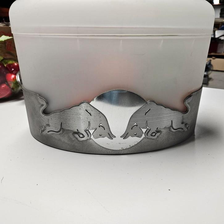Red Bull IJsemmer - Limited Edition, Huis en Inrichting, Woonaccessoires | Kandelaars en Kaarsen, Gebruikt, Minder dan 25 cm, Kunststof